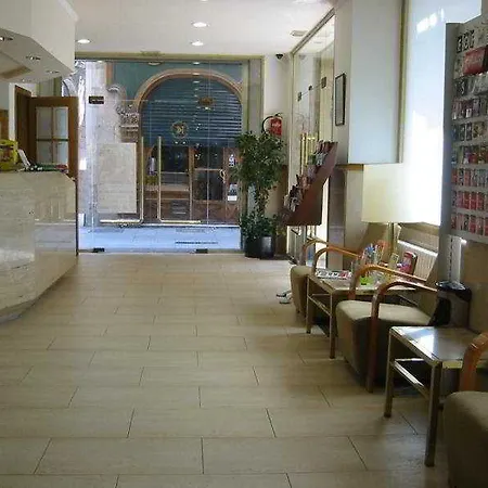 מלון Comercio *